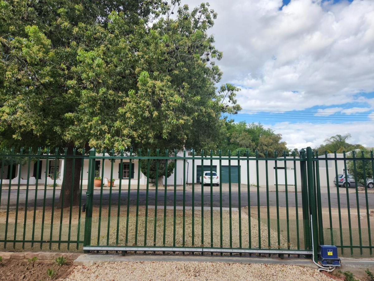 Die Dorpshuis Graaff Reinet Graaff-Reinet Exterior foto