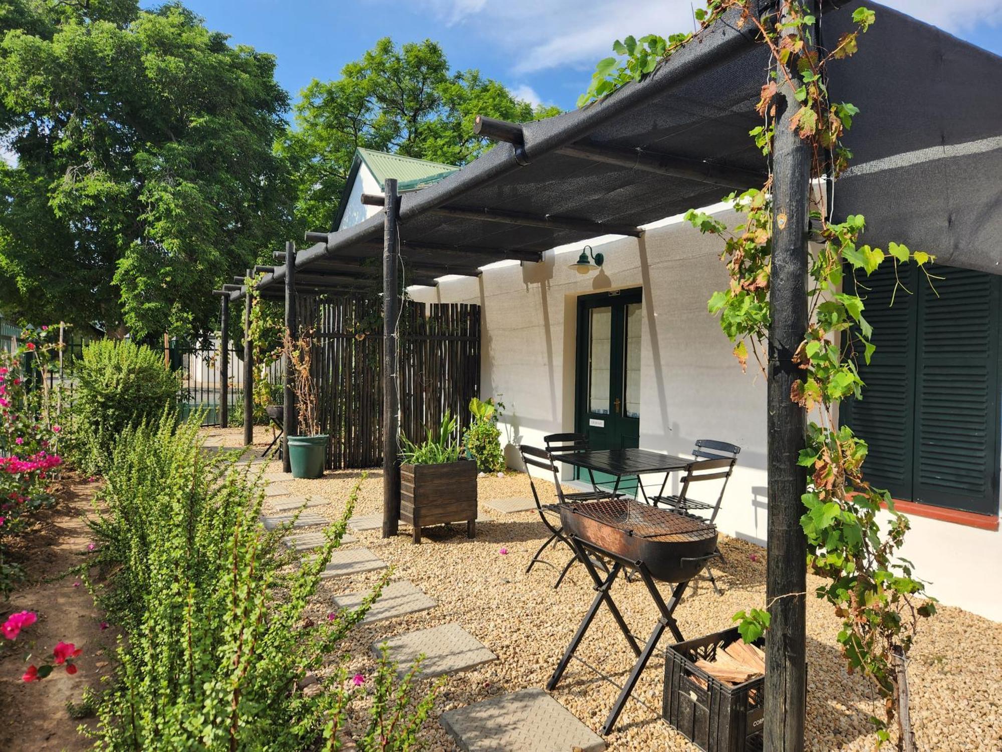Die Dorpshuis Graaff Reinet Graaff-Reinet Exterior foto